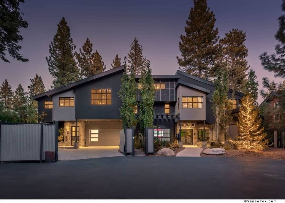 214 Village Blvd. Incline Village, NV 89451