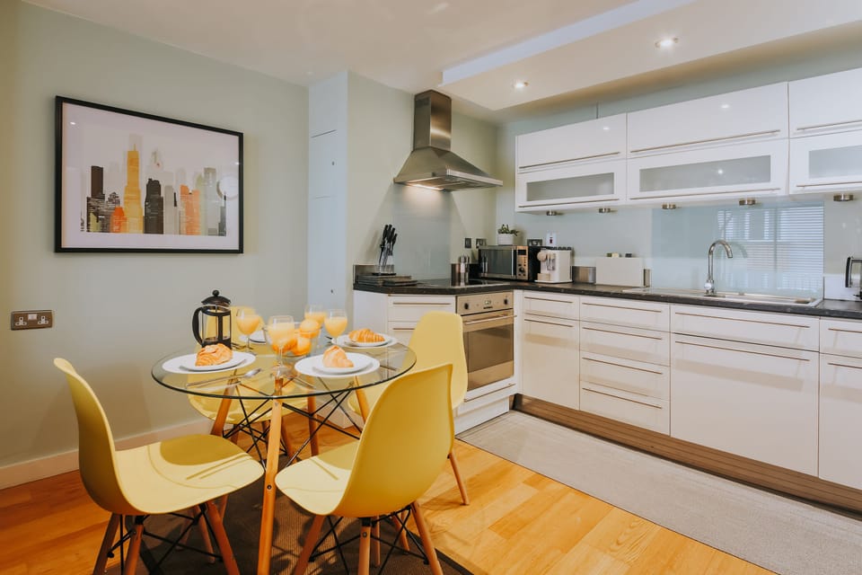 The Garden Apartment | Living area | Flat-screen TV, Netflix, DVD player, streaming services