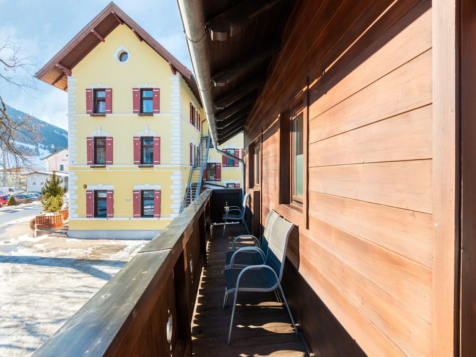 House | Balcony