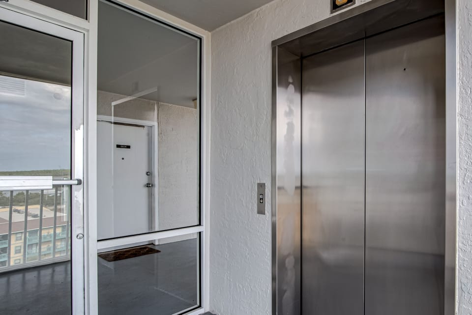 Condo, 2 Bedrooms | 2 bedrooms, iron/ironing board, WiFi (free)