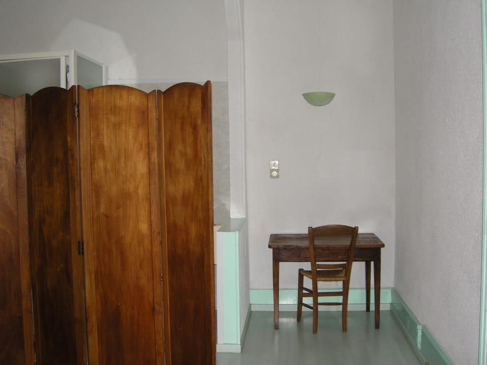 Basic Double or Twin Room, 1 Bedroom, Non Smoking (Emeraude) | Room amenity