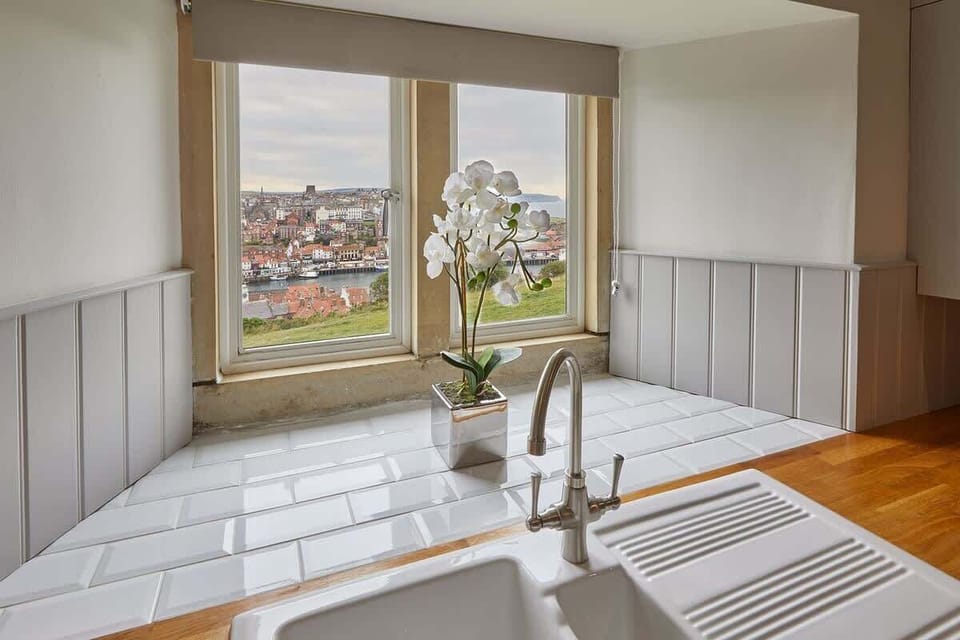Caedmon House, Whitby - Stay North Yorkshire