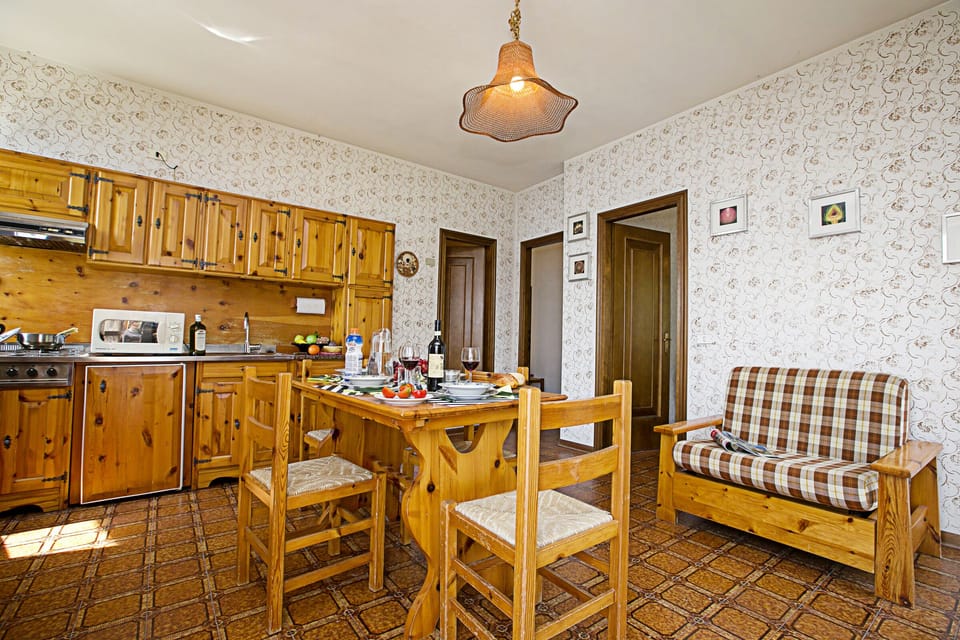 Kitchen and dining area