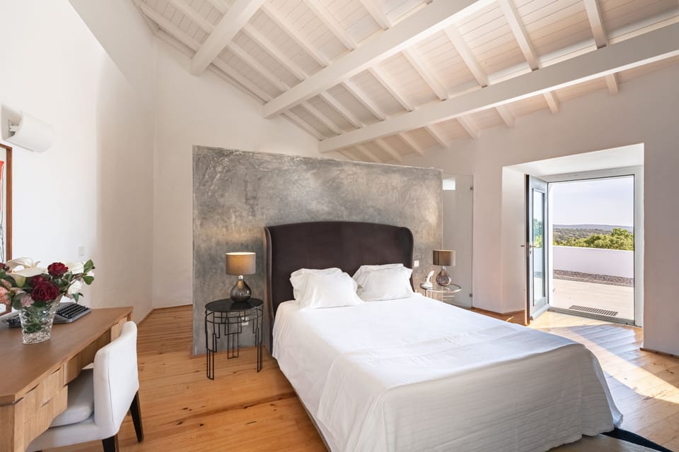 Junior Suite | Premium bedding, minibar, individually decorated, individually furnished