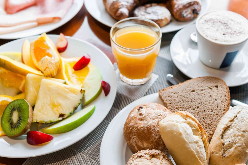 Daily buffet breakfast for a fee