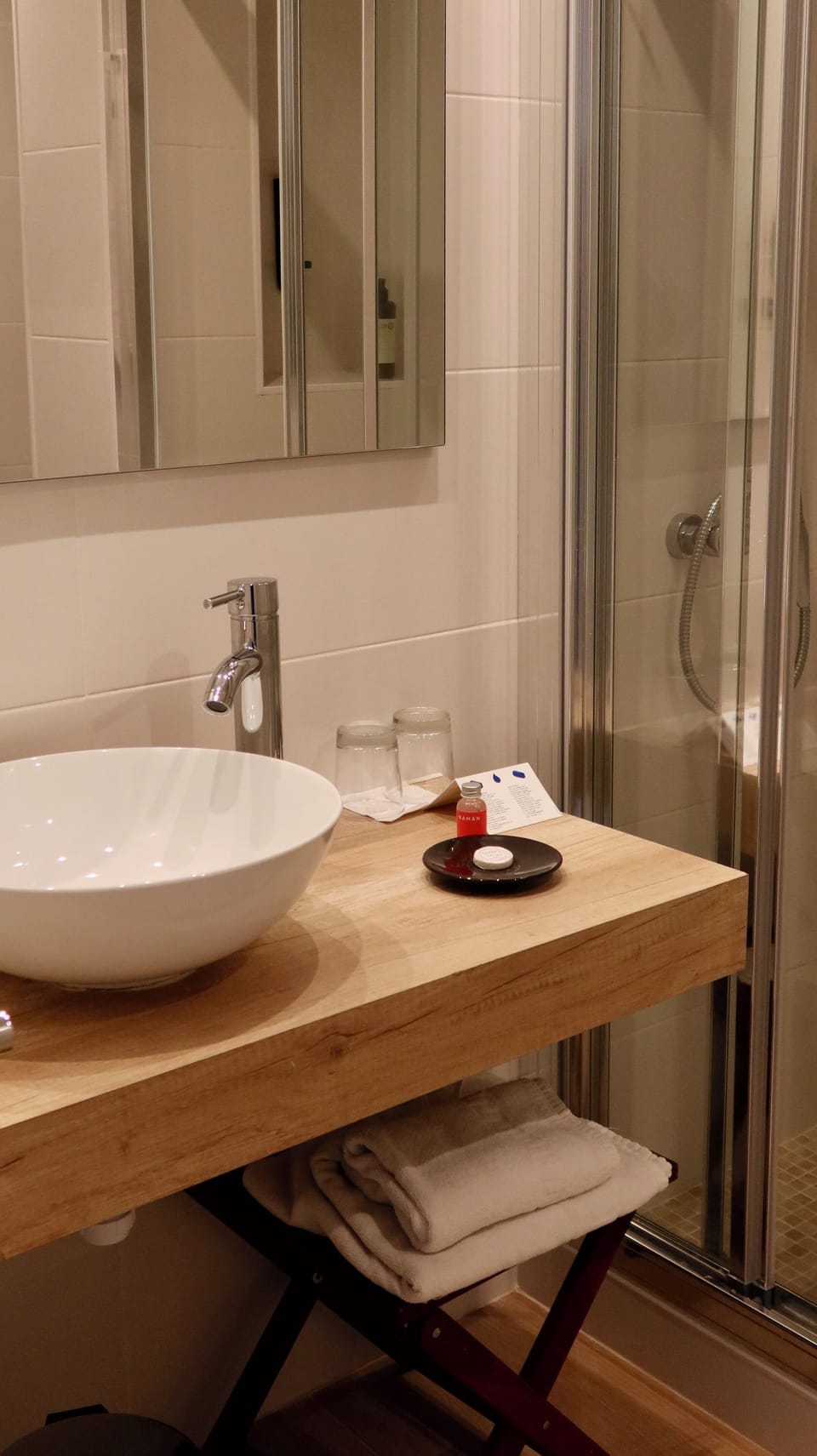 Classic Double Room, Terrace | Bathroom | Hair dryer, towels