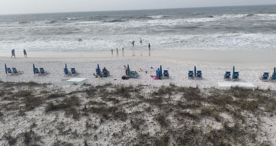Chairs that you can rent on the beach 