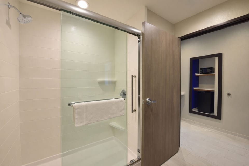 In-room safe, desk, laptop workspace, blackout drapes