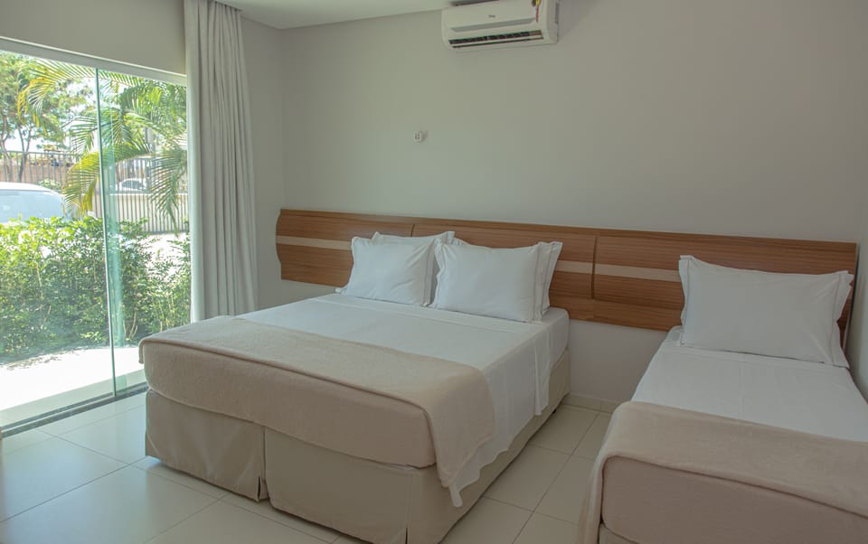 Family Suite | Minibar, desk, laptop workspace, free WiFi