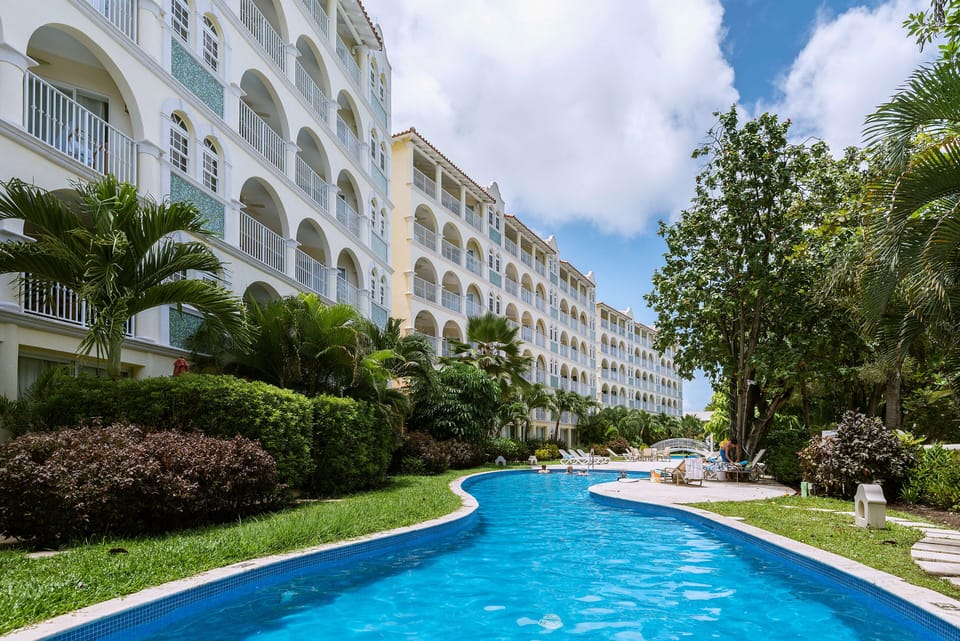 Welcome to Sapphire Beach 401! This beautiful beachfront condo has access to two pools, fitness centre and an amazing beach