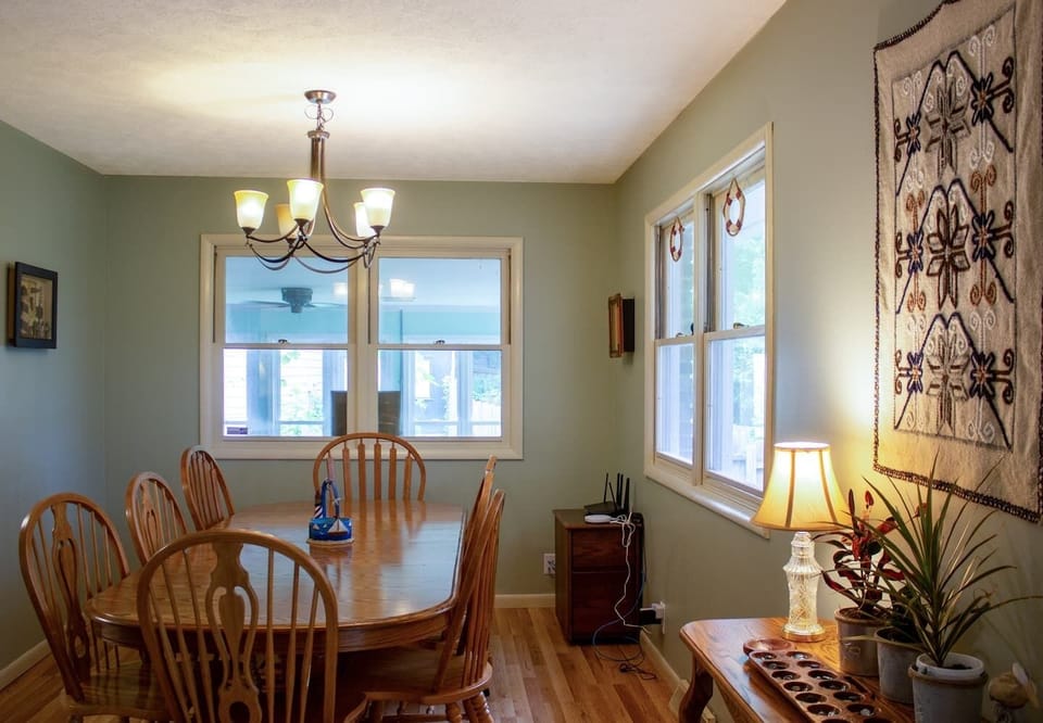 Dining Room - Main Floor