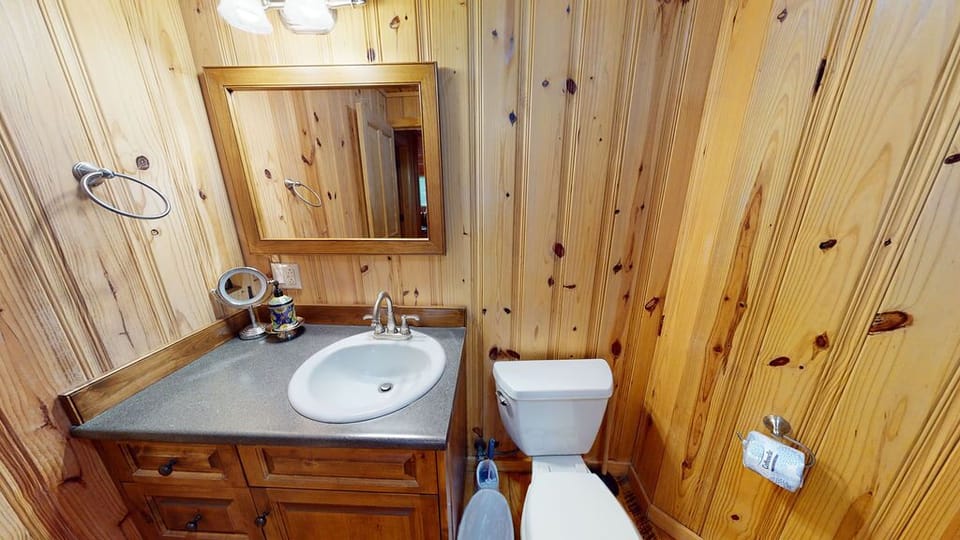 Acorn-Acres-Bathroom(4)