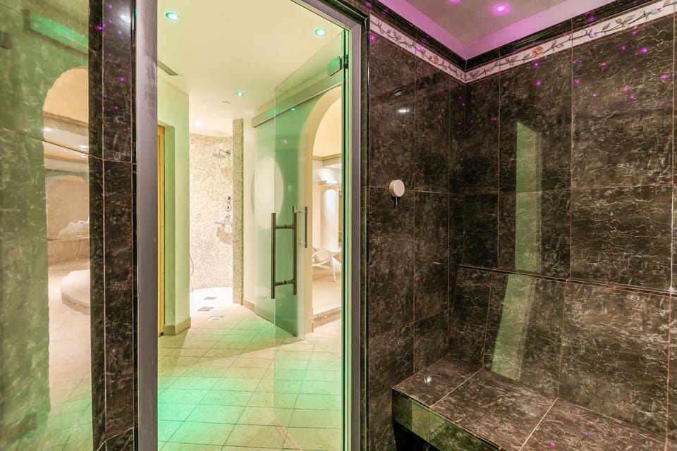 Sauna, hot tub, steam room, massages