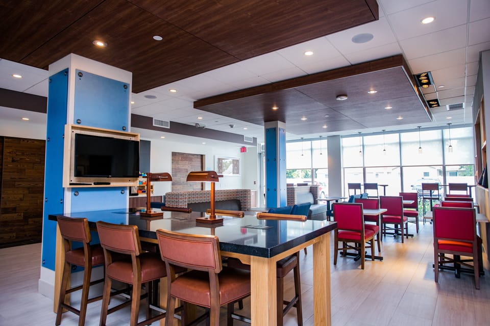 Free buffet breakfast