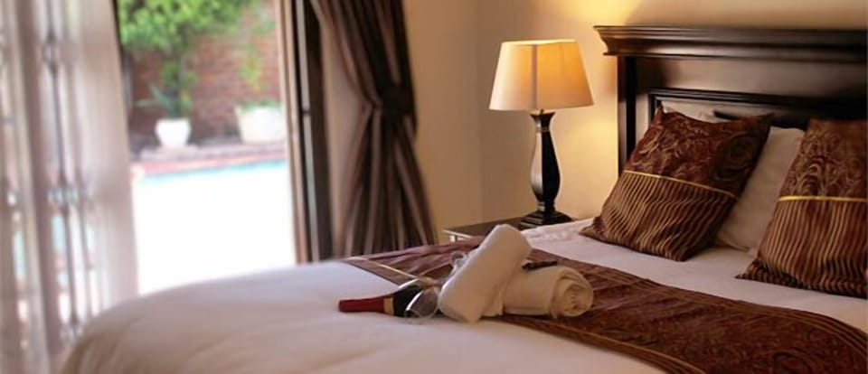 In-room safe, soundproofing, free WiFi