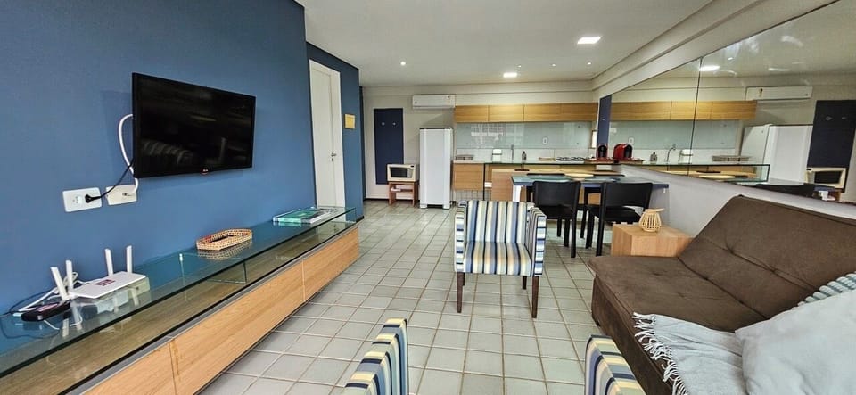 Family Studio | Living room | 32-inch flat-screen TV with cable channels, LCD TV, table tennis