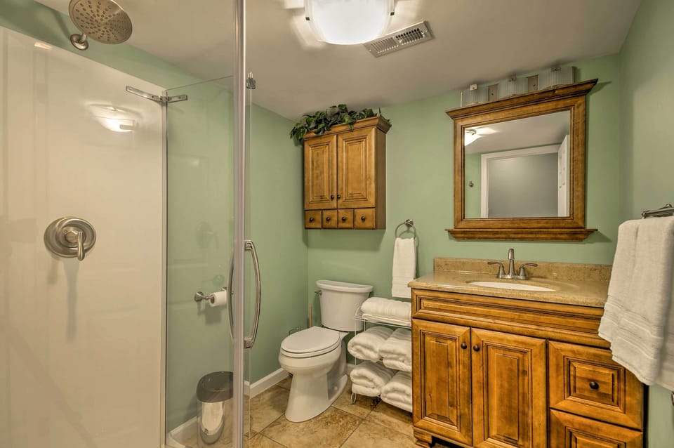Full Bathroom