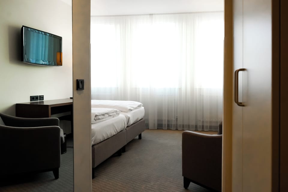 Standard Double Room | Premium bedding, in-room safe, desk, blackout drapes
