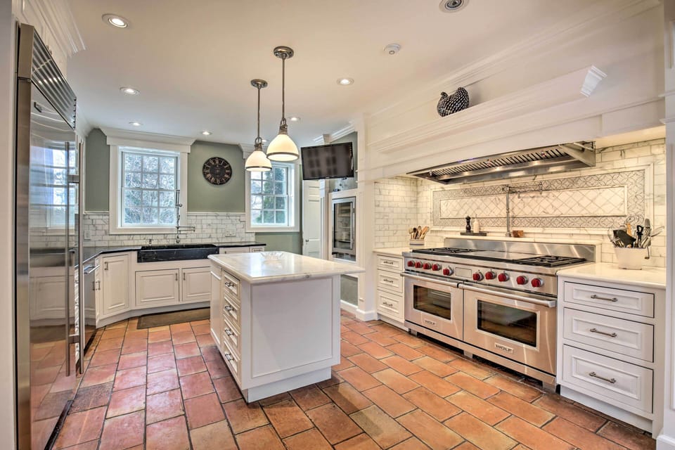 Kitchen | Cooking Basics | Dishware/Flatware