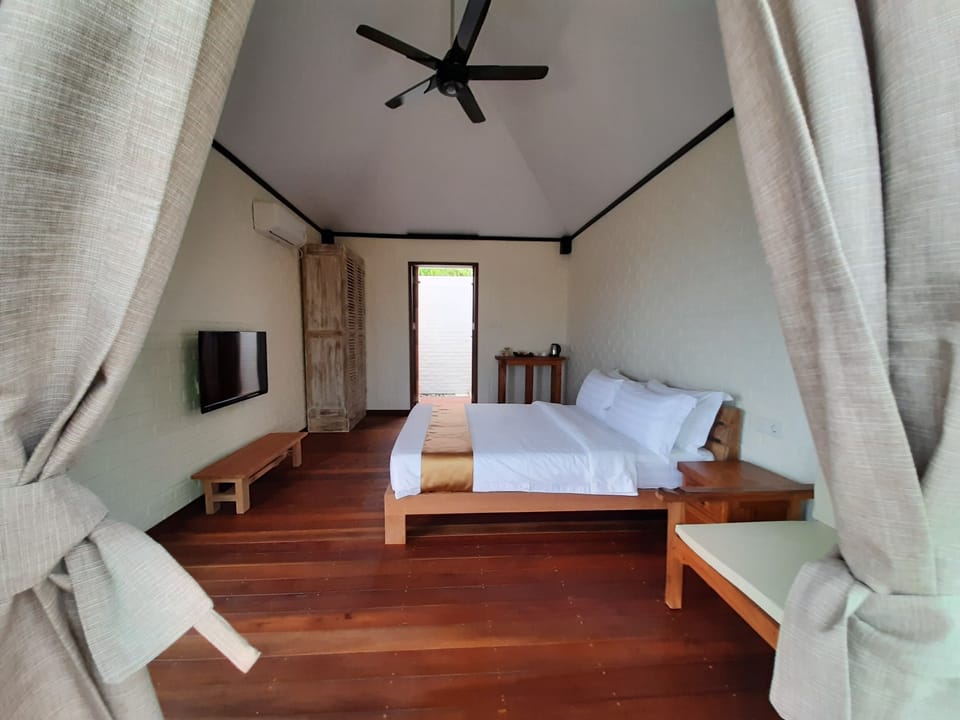 Deluxe Double Room | WiFi (free), bed sheets