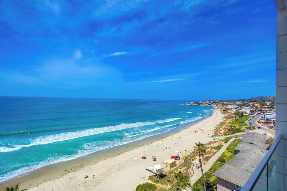 North view of La Jolla peninsula from balcony