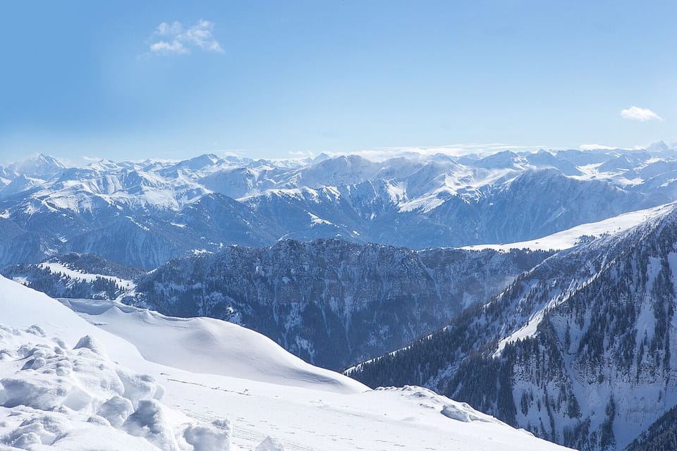 Snow and ski sports
