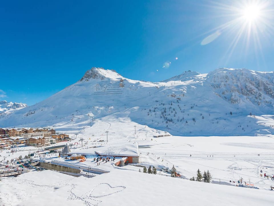 Snow and ski sports