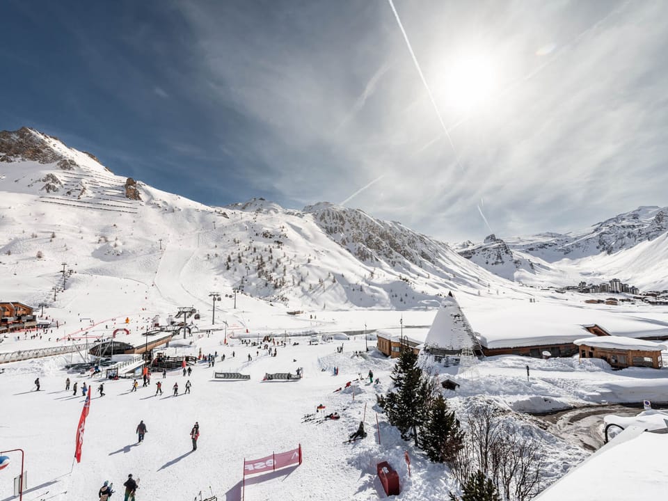 Snow and ski sports