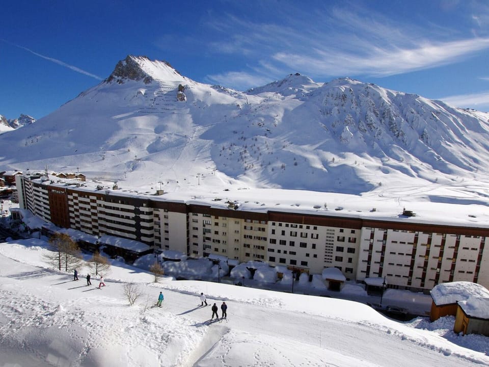 Snow and ski sports