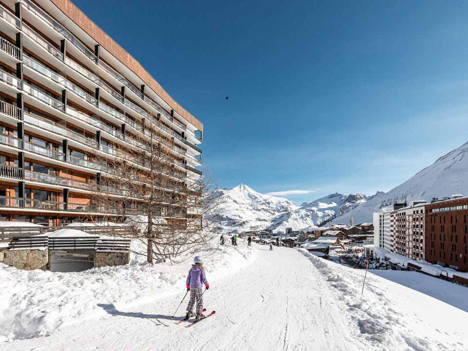 Snow and ski sports
