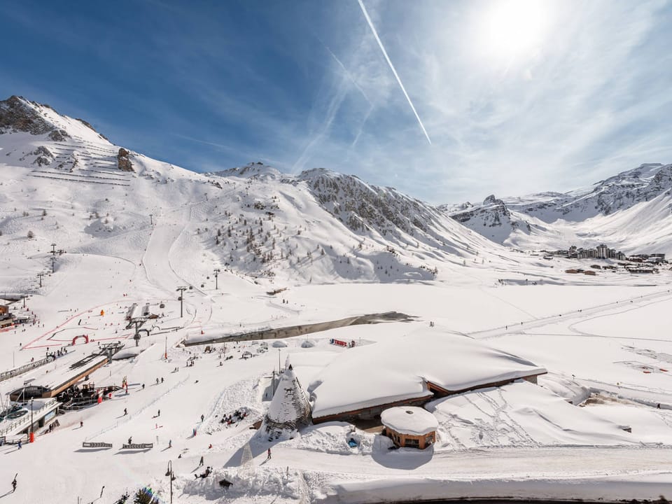 Snow and ski sports