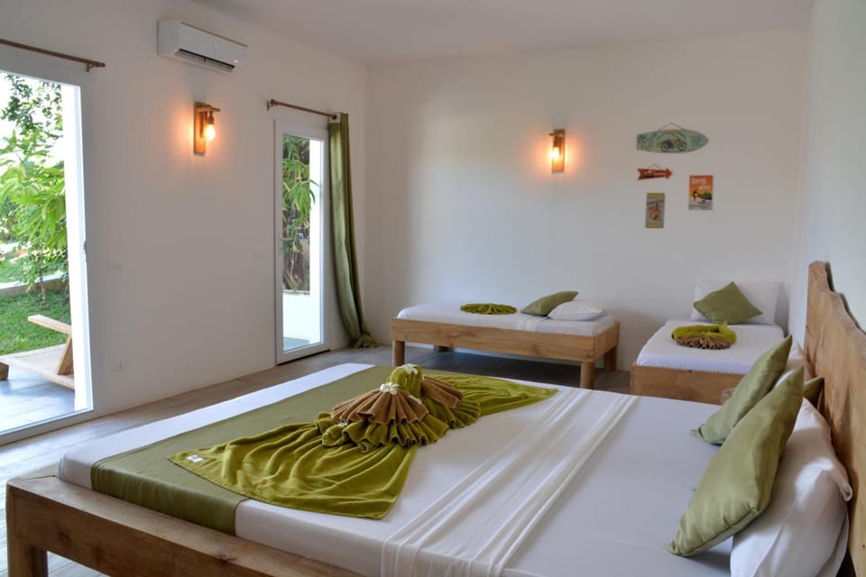Laptop workspace, free WiFi, bed sheets