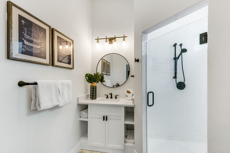 Second Bathroom, Ensuite