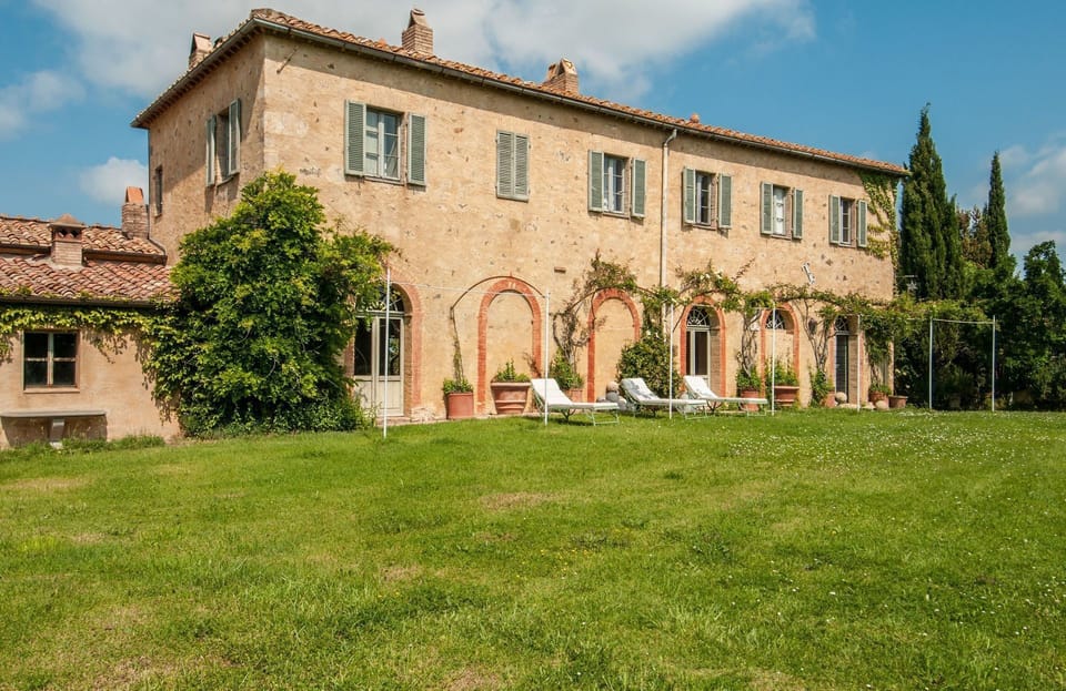 Building Exterior, Garden