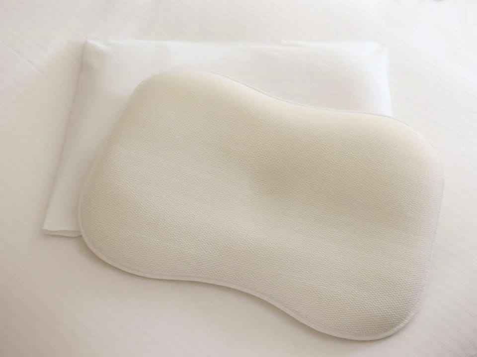 Desk, WiFi (free), bed sheets
