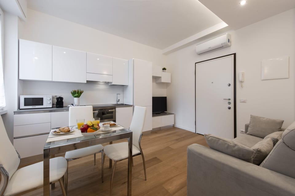 Apartment, 1 Bedroom | Living room | 32-inch flat-screen TV with digital channels, TV