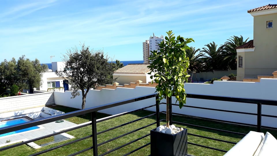 private garden 