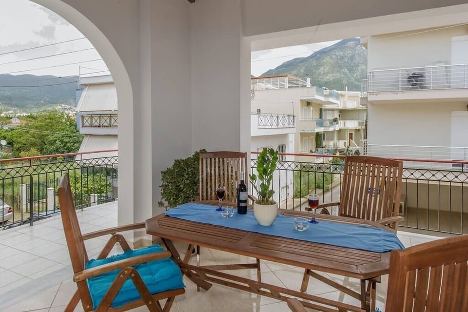 Apartment | Terrace/patio