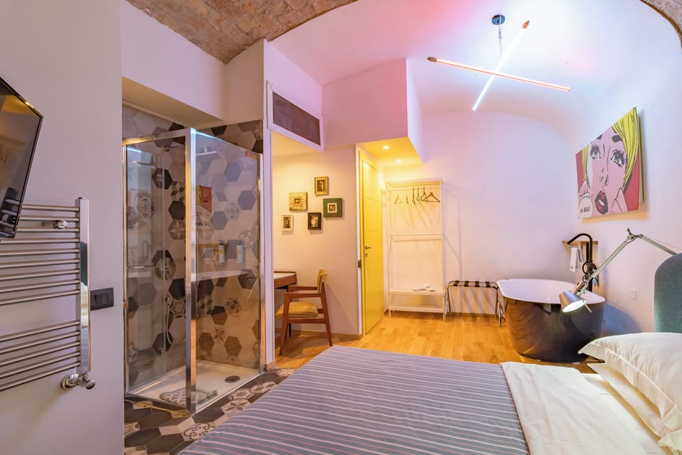 Design Room | Premium bedding, down comforters, memory foam beds, desk