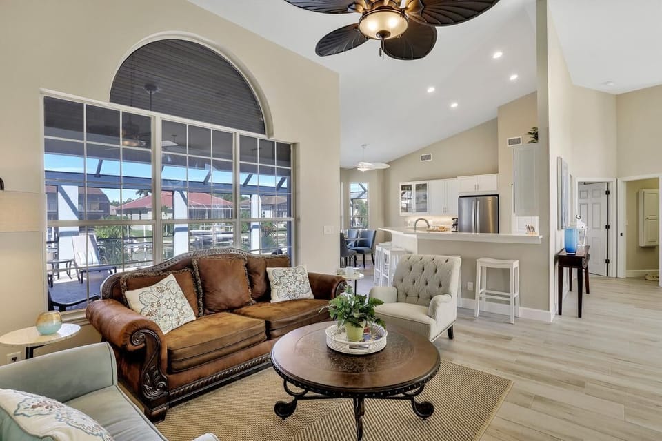 House, Multiple Beds (Lovely Pet-friendly waterfront home w) | Living room
