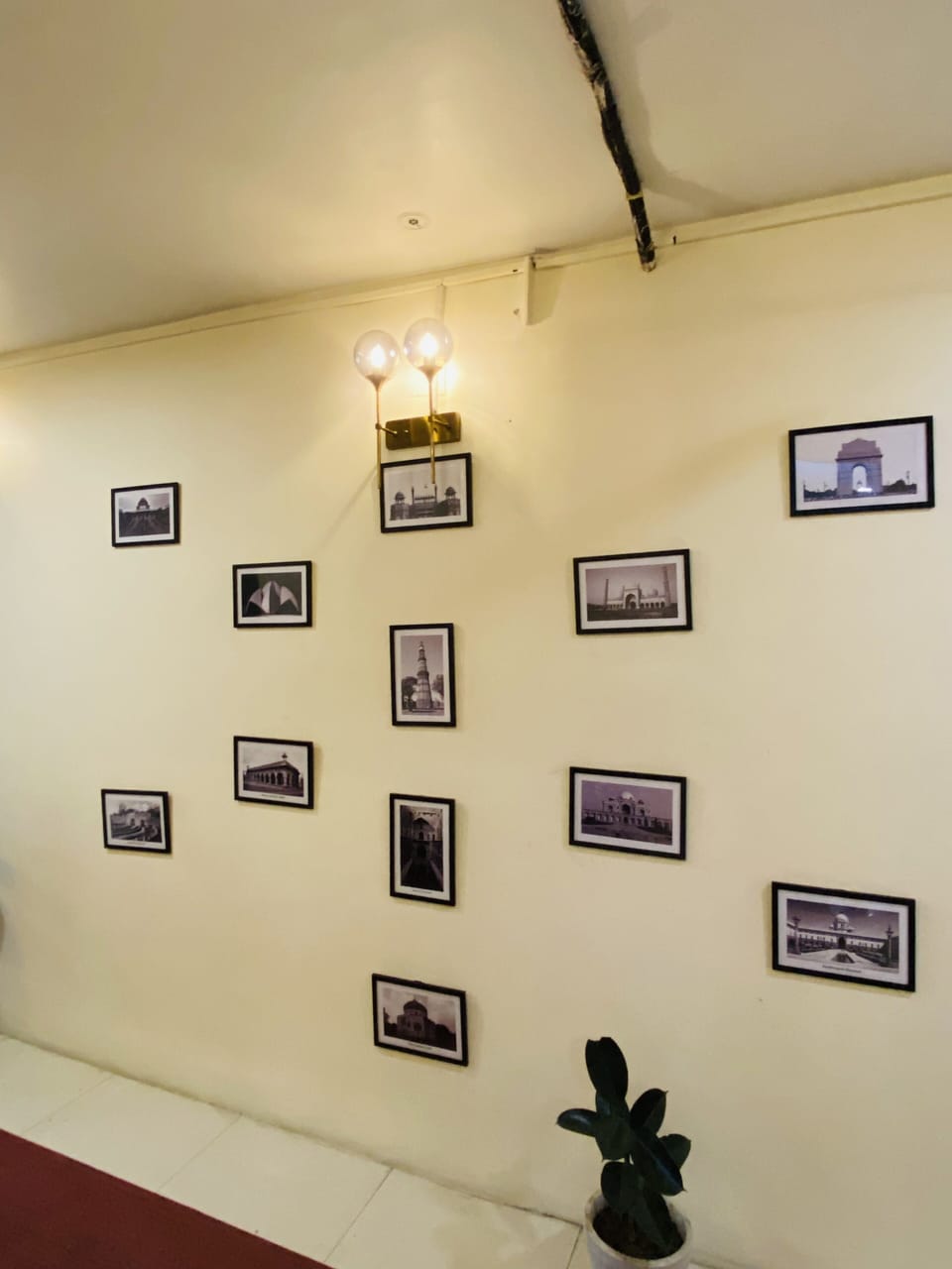 Classic Shared Dormitory, Mixed Dorm, Non Smoking, Balcony | In-room safe, laptop workspace, blackout drapes, free WiFi