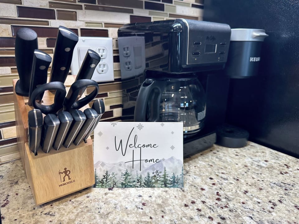 Keurig and normal coffee maker
