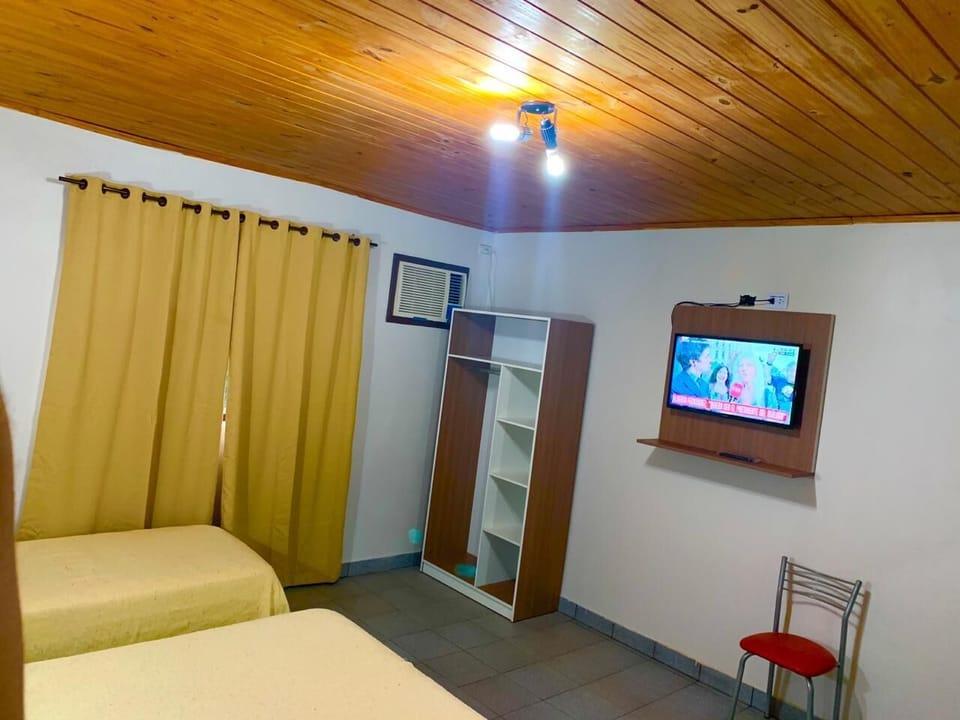 Family Room | Free WiFi