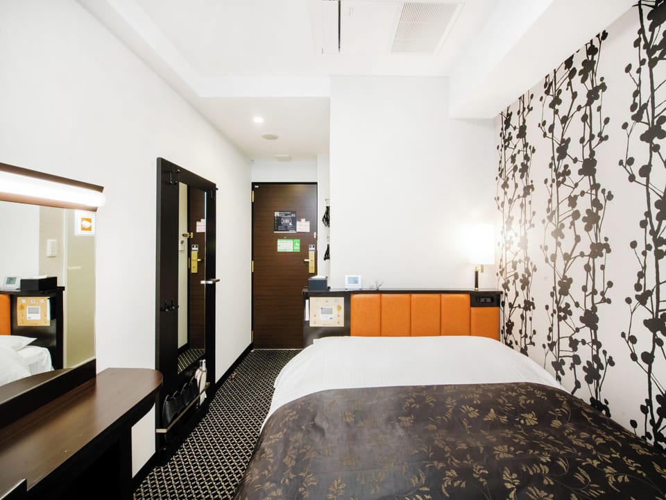 Standard Single Room | Down comforters, desk, blackout drapes, free WiFi