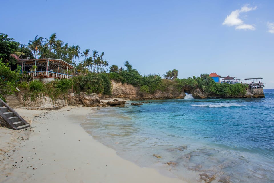 Maharatu Villas Bed and Breakfast in Nusapenida