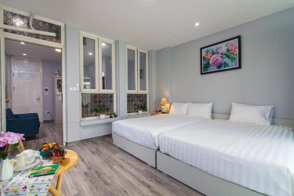Family Room | Minibar, desk, iron/ironing board, free WiFi