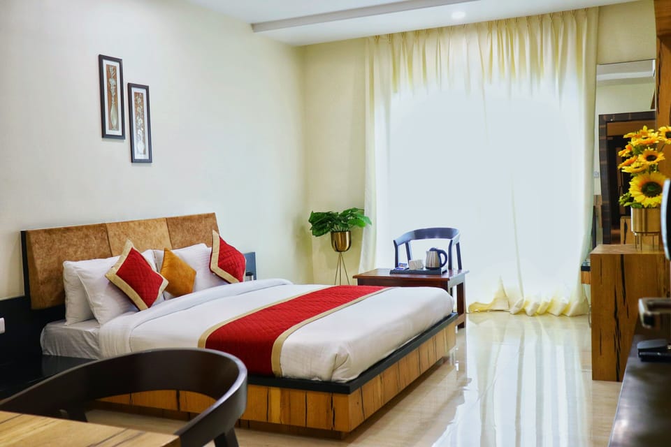 Mansion Room | Soundproofing, WiFi (free), individually decorated