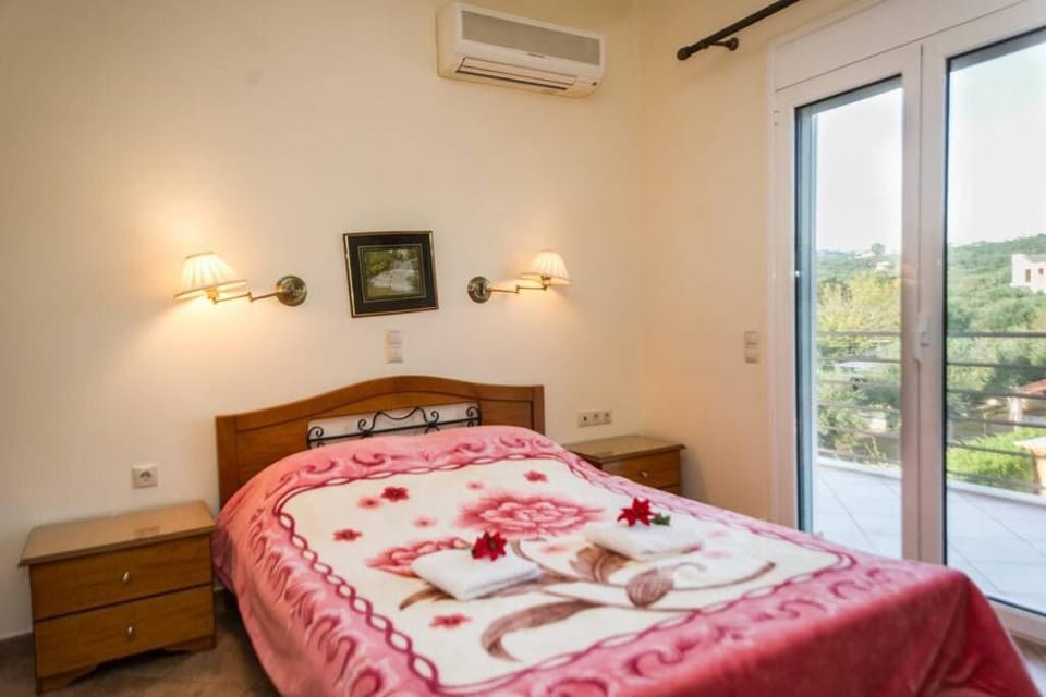 Basic Apartment, 1 Bedroom | 1 bedroom, iron/ironing board, free WiFi, bed sheets