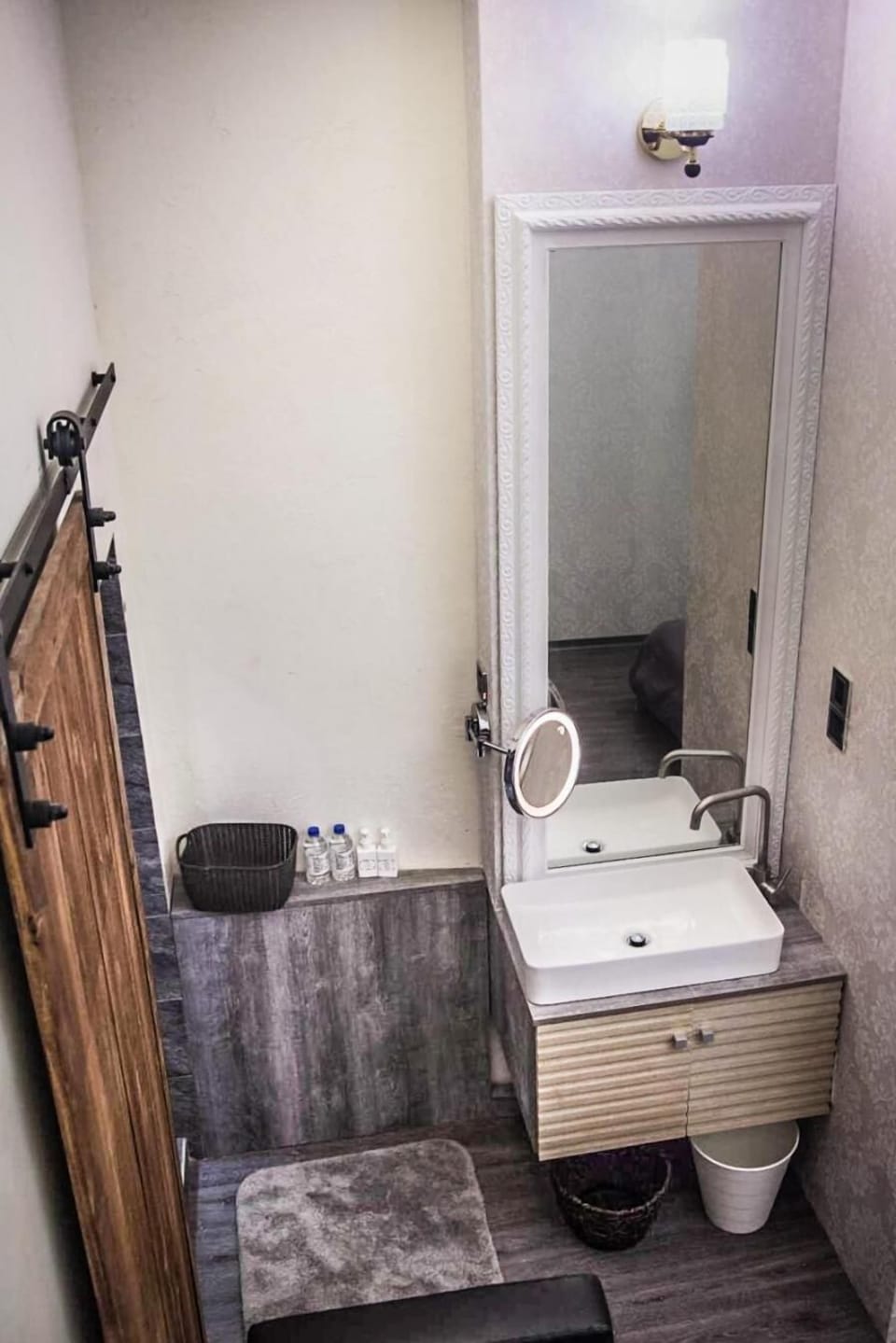 Summer Night Residence - Tainan City Bed & Breakfast 762 Bed and Breakfast in Kaohsiung