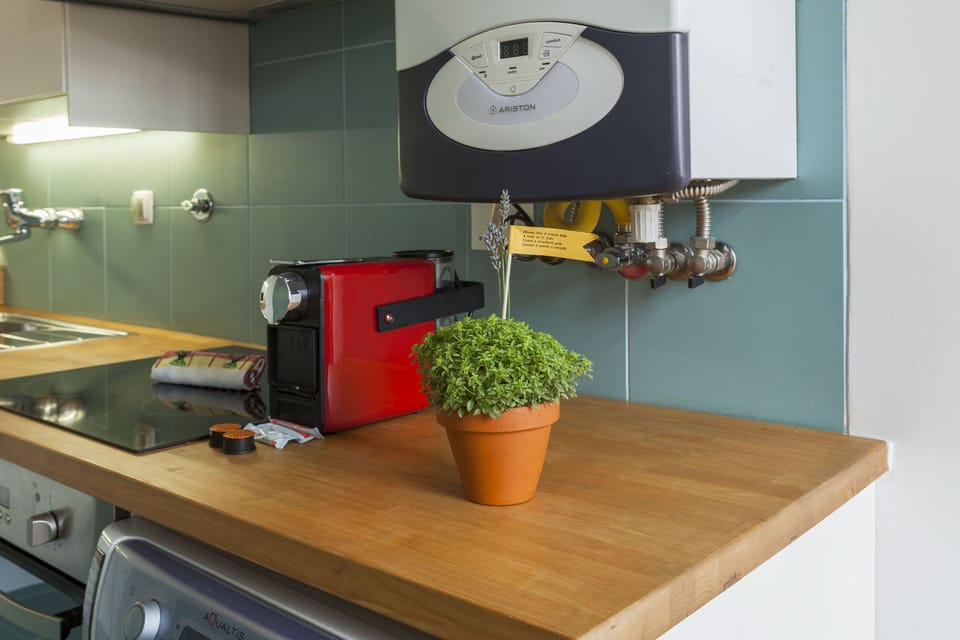 Design Studio, City View | Private kitchen | Fridge, microwave, oven, stovetop